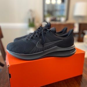 New Nike Downshifter 11’s (Wide 4E)